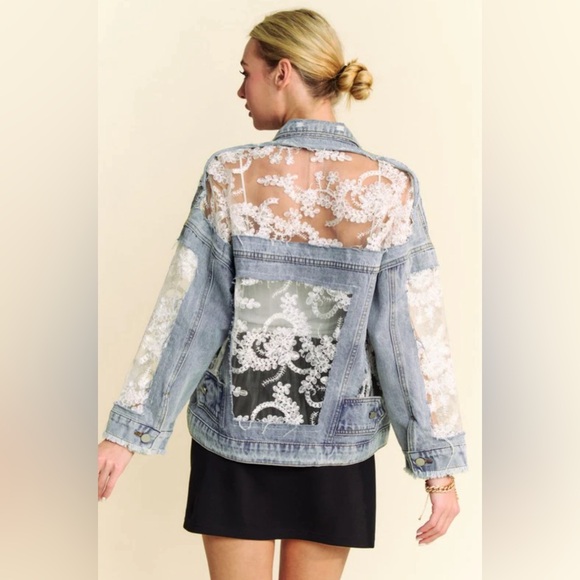 🟠257B. Lace patchwork Denim Jacket - Picture 1 of 6